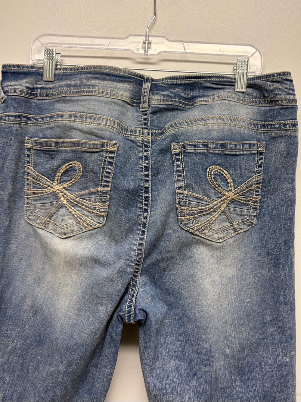 Wallflower Cropped Denim Pants - Picture 6 of 9